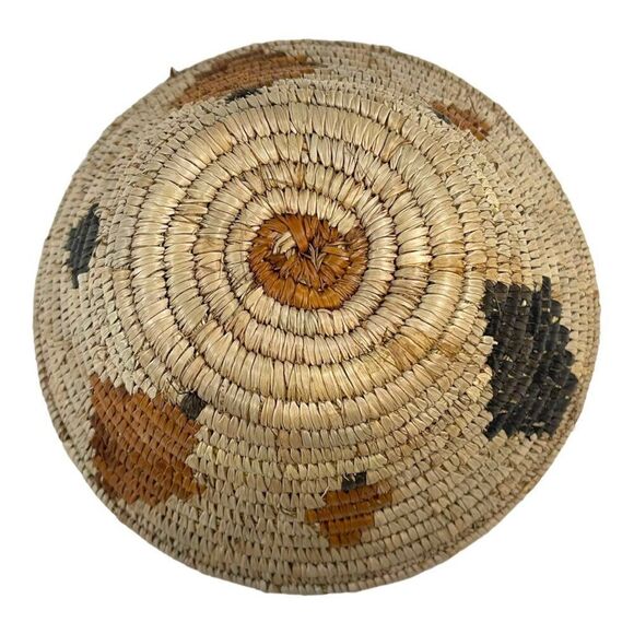 Vintage Africa Woven Coil Basket Bowl 8”X 3.5" Centerpiece Fruit Serving Storage - Picture 3 of 5